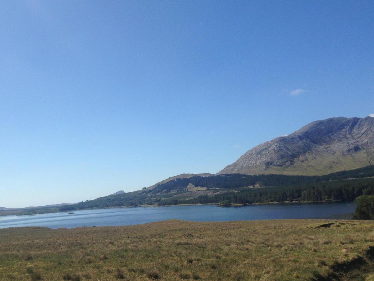 Bed and Breakfast Railway View - Connemara Recess Екстер'єр фото