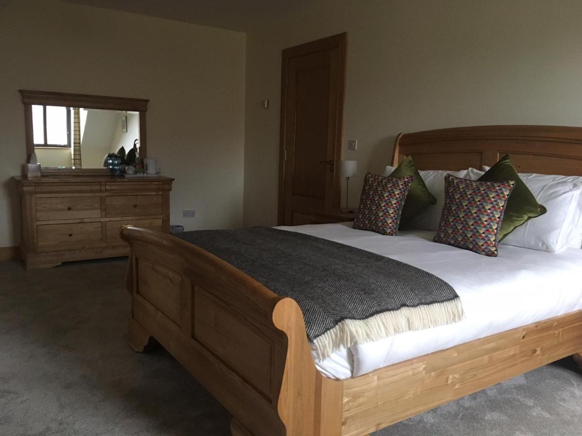 Bed and Breakfast Railway View - Connemara Recess Екстер'єр фото