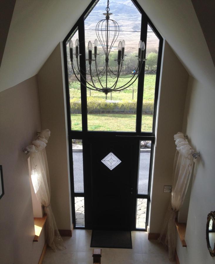 Bed and Breakfast Railway View - Connemara Recess Екстер'єр фото