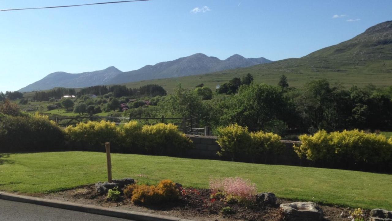 Bed and Breakfast Railway View - Connemara Recess Екстер'єр фото