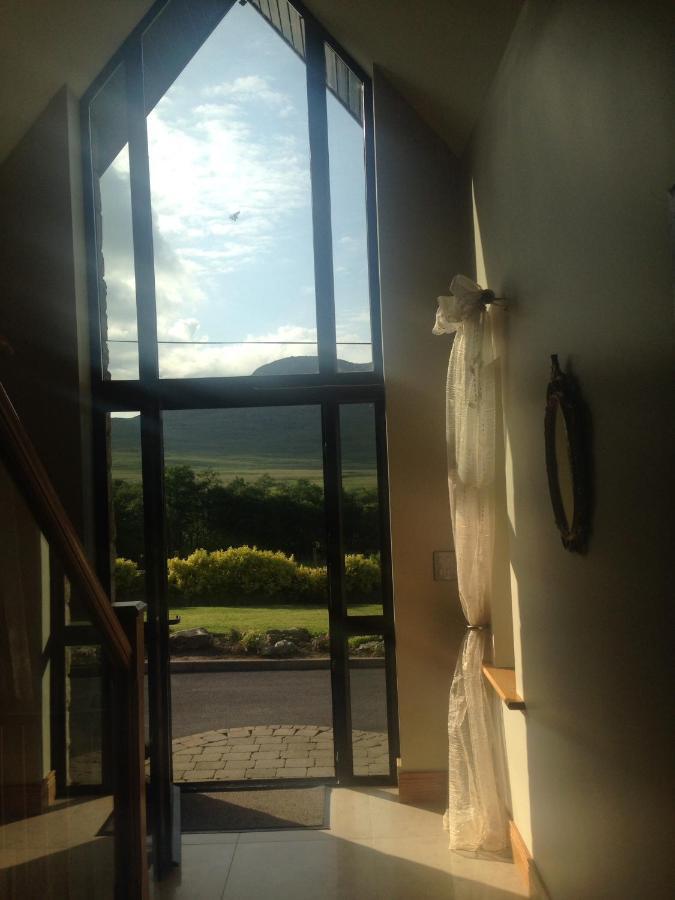 Bed and Breakfast Railway View - Connemara Recess Екстер'єр фото