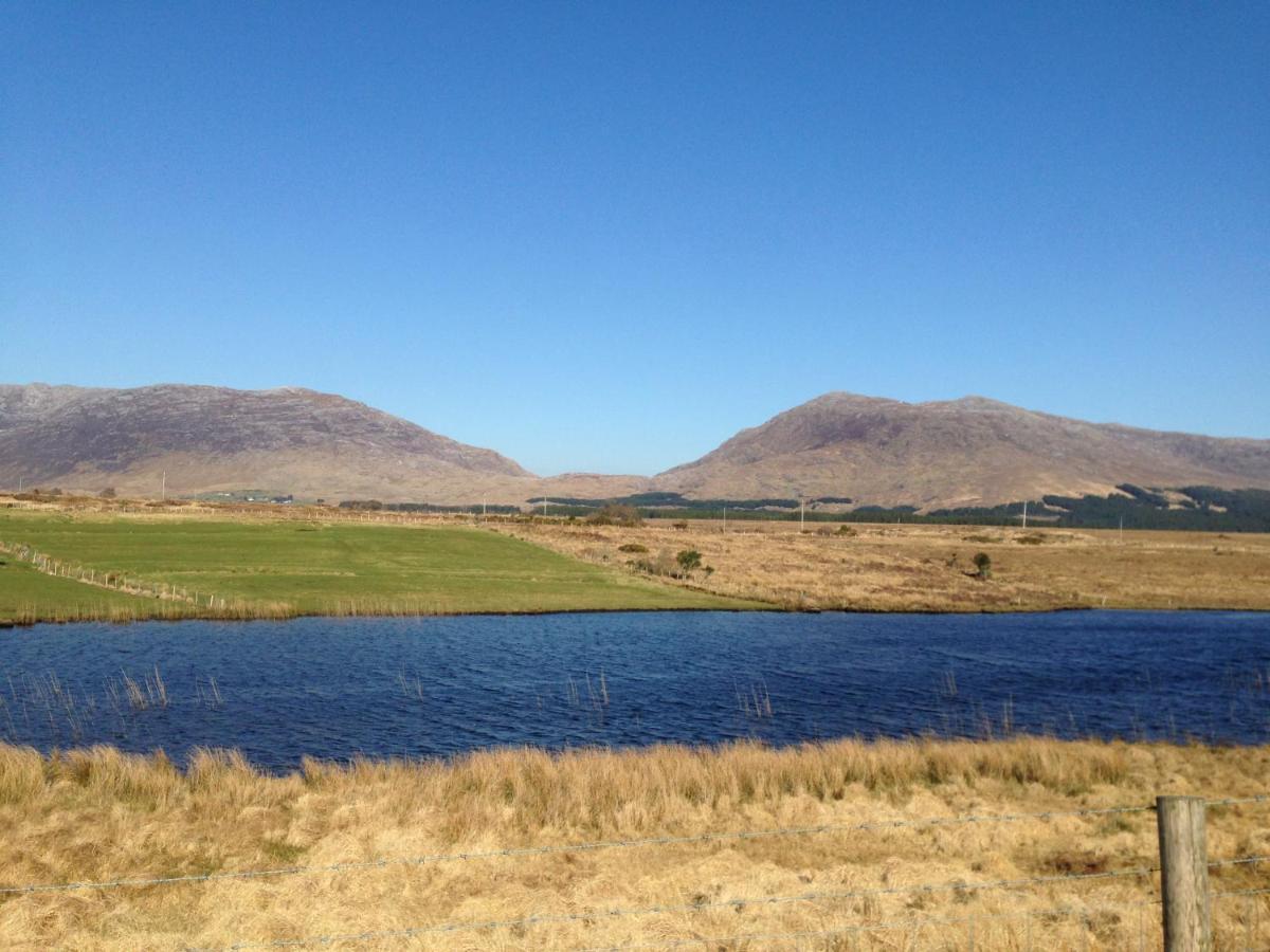 Bed and Breakfast Railway View - Connemara Recess Екстер'єр фото
