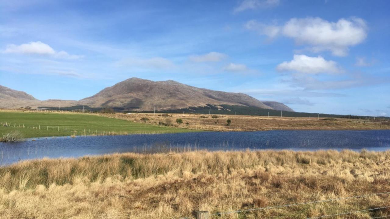 Bed and Breakfast Railway View - Connemara Recess Екстер'єр фото