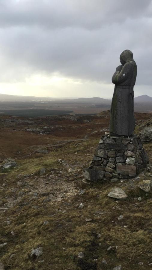 Bed and Breakfast Railway View - Connemara Recess Екстер'єр фото